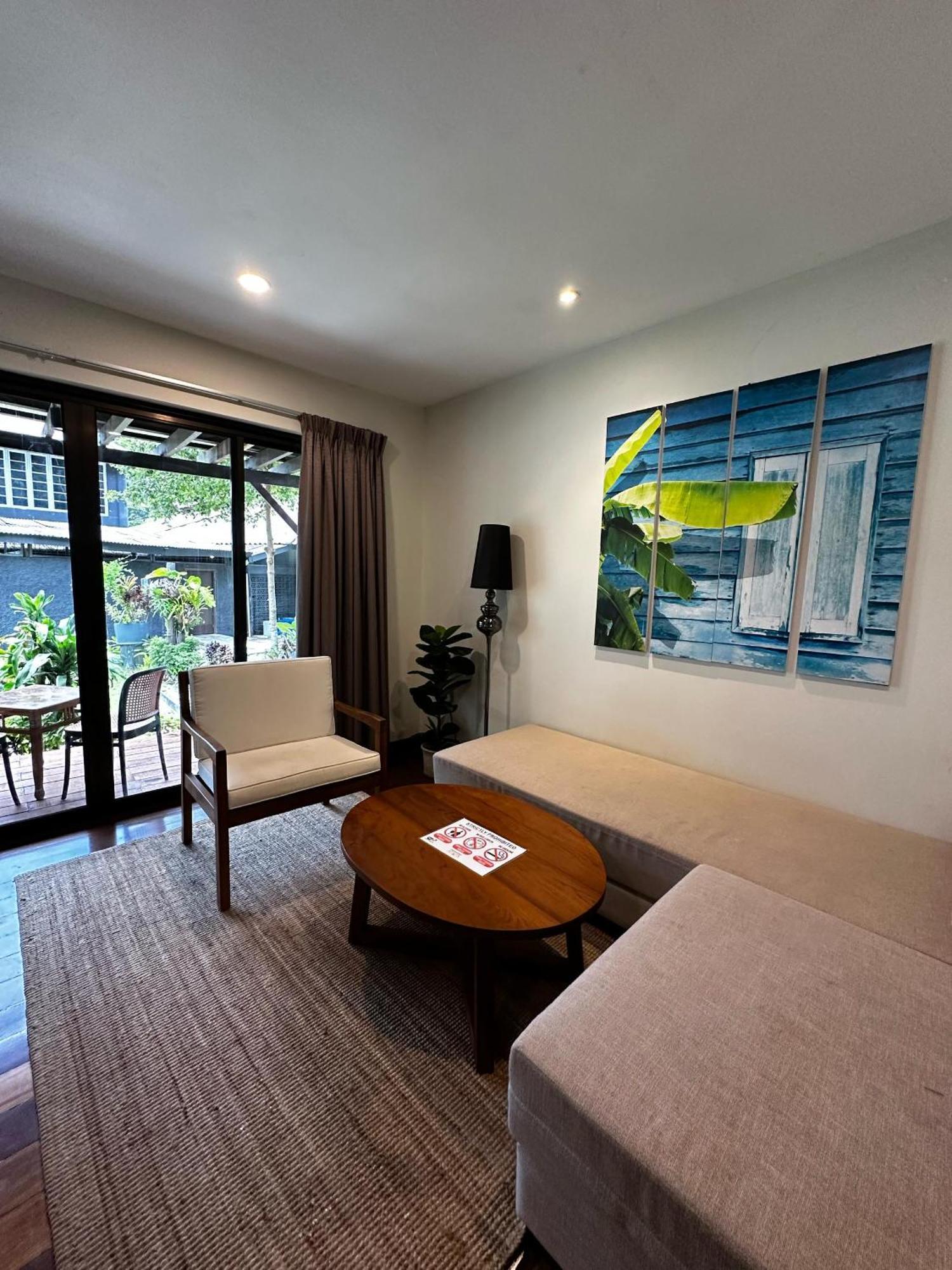 Beach Resort - Arwana Perhentian Besar Kampung Kuala Besut Extérieur photo