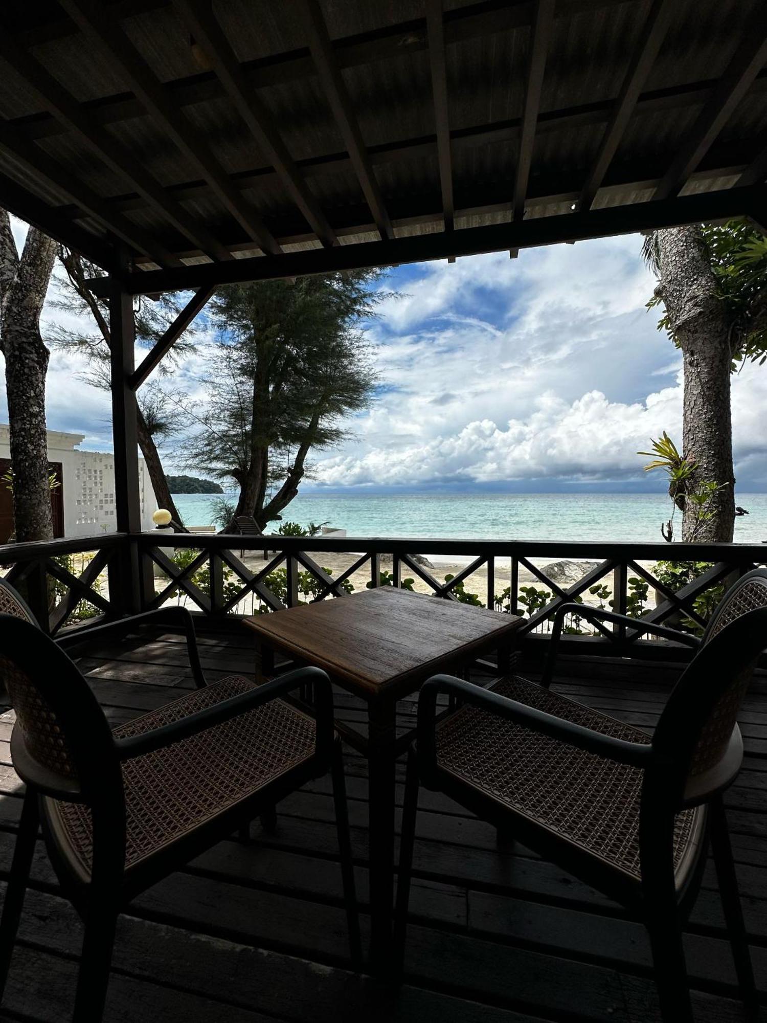 Beach Resort - Arwana Perhentian Besar Kampung Kuala Besut Extérieur photo