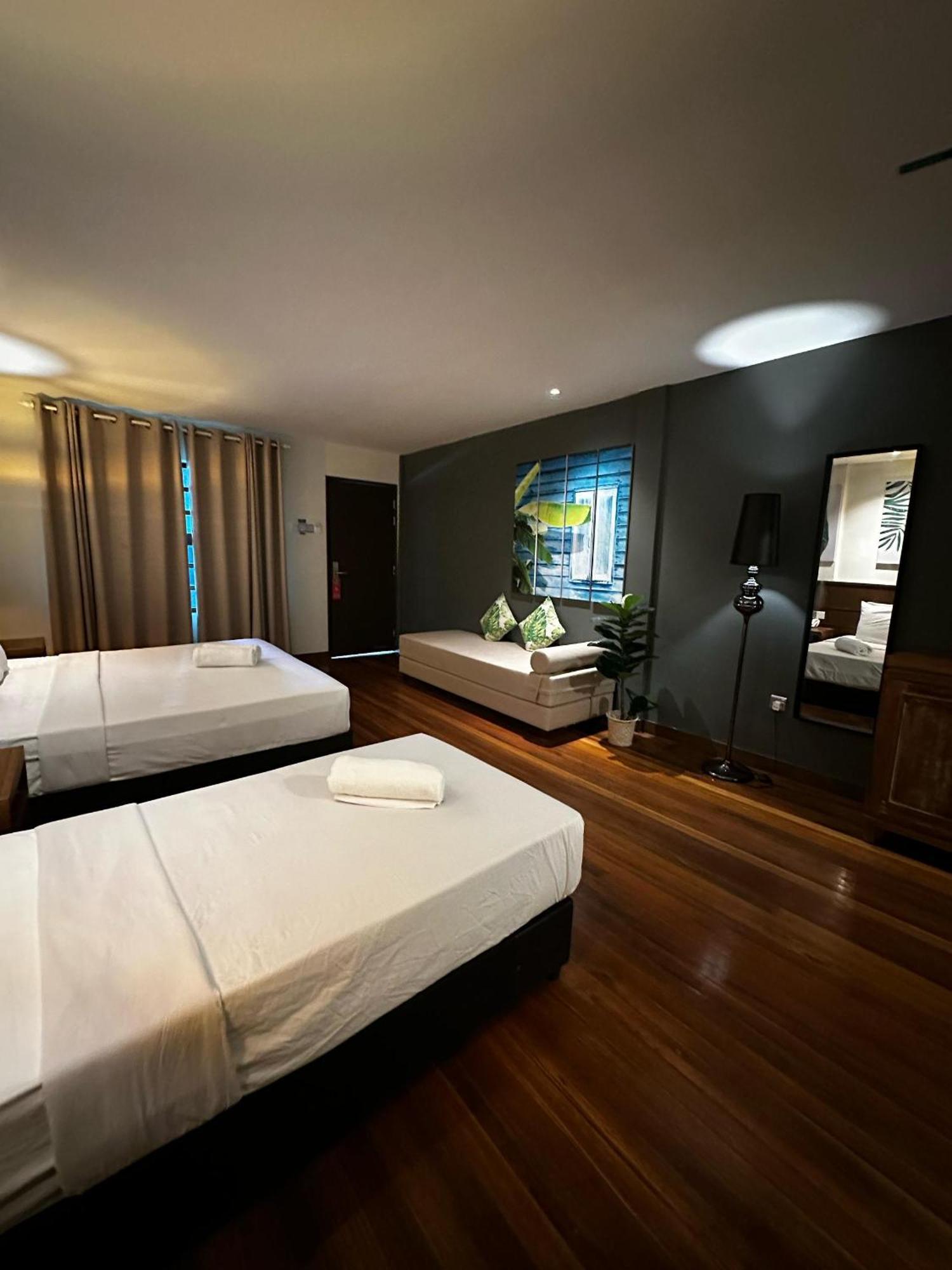 Beach Resort - Arwana Perhentian Besar Kampung Kuala Besut Extérieur photo
