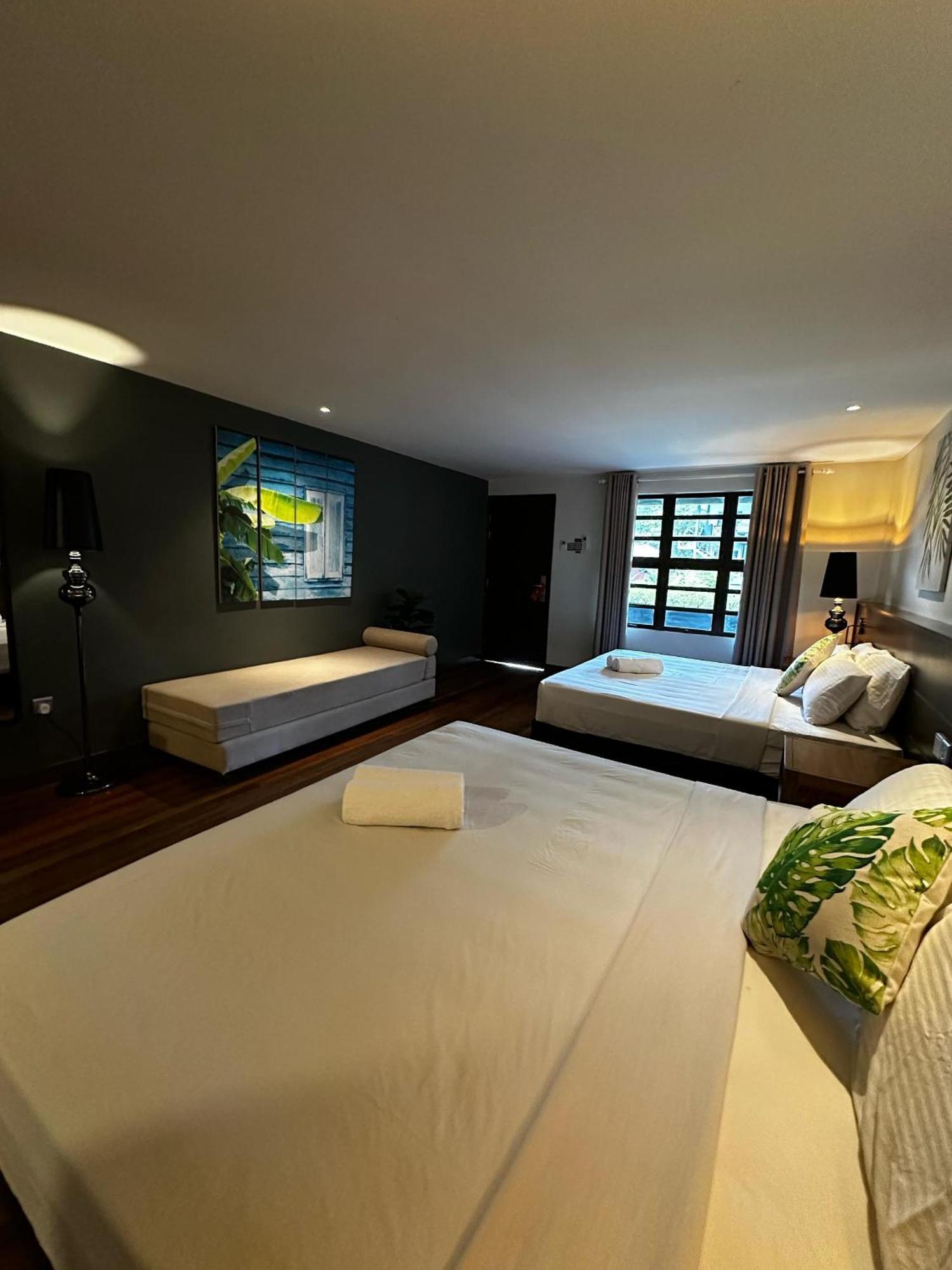 Beach Resort - Arwana Perhentian Besar Kampung Kuala Besut Extérieur photo