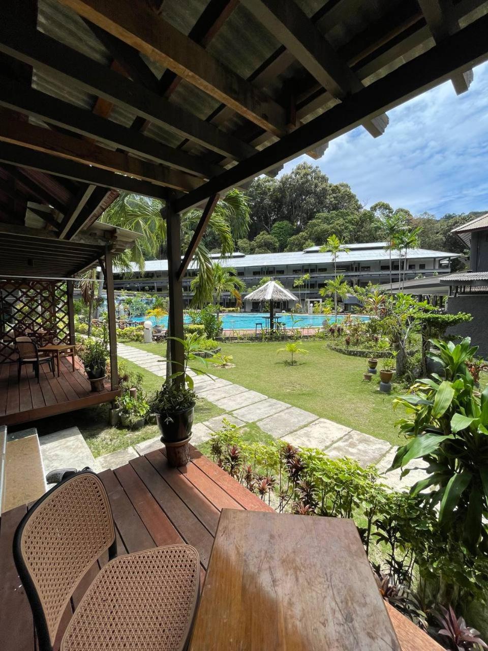 Beach Resort - Arwana Perhentian Besar Kampung Kuala Besut Extérieur photo