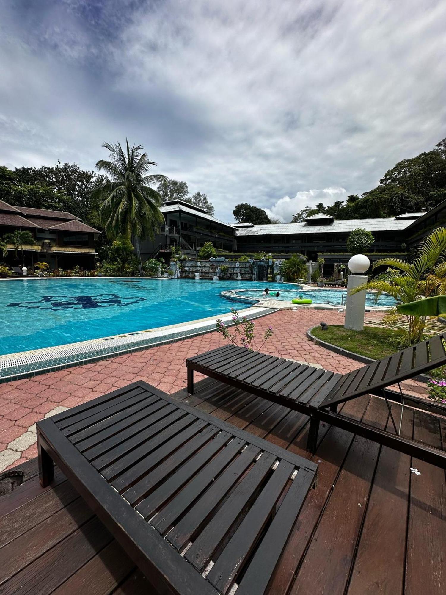Beach Resort - Arwana Perhentian Besar Kampung Kuala Besut Extérieur photo